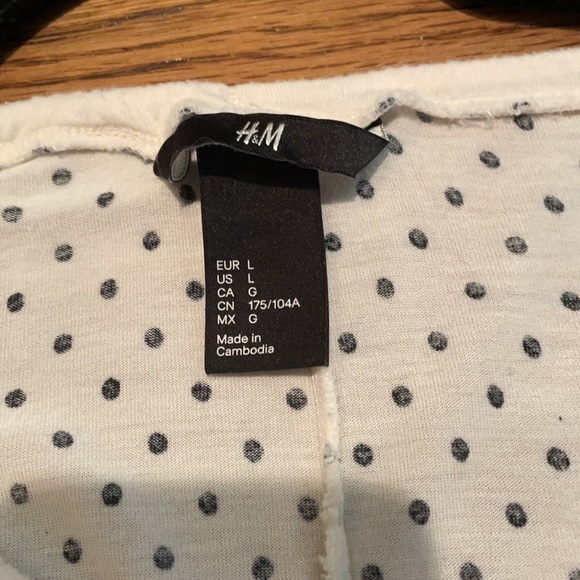 H&M L Dolman sleeve polka dot blouse - Picture 3 of 4